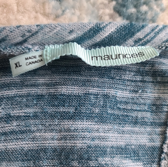 Maurices Open Back Split Back Top - Picture 3 of 9